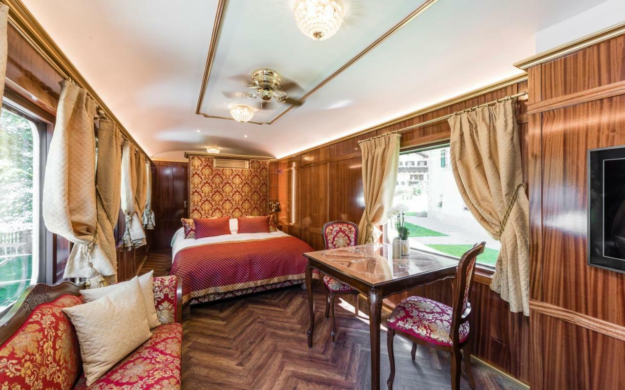 Luxury Lodge - Lener Express คัมโป ดิ เทรนส์ ภายนอก รูปภาพ