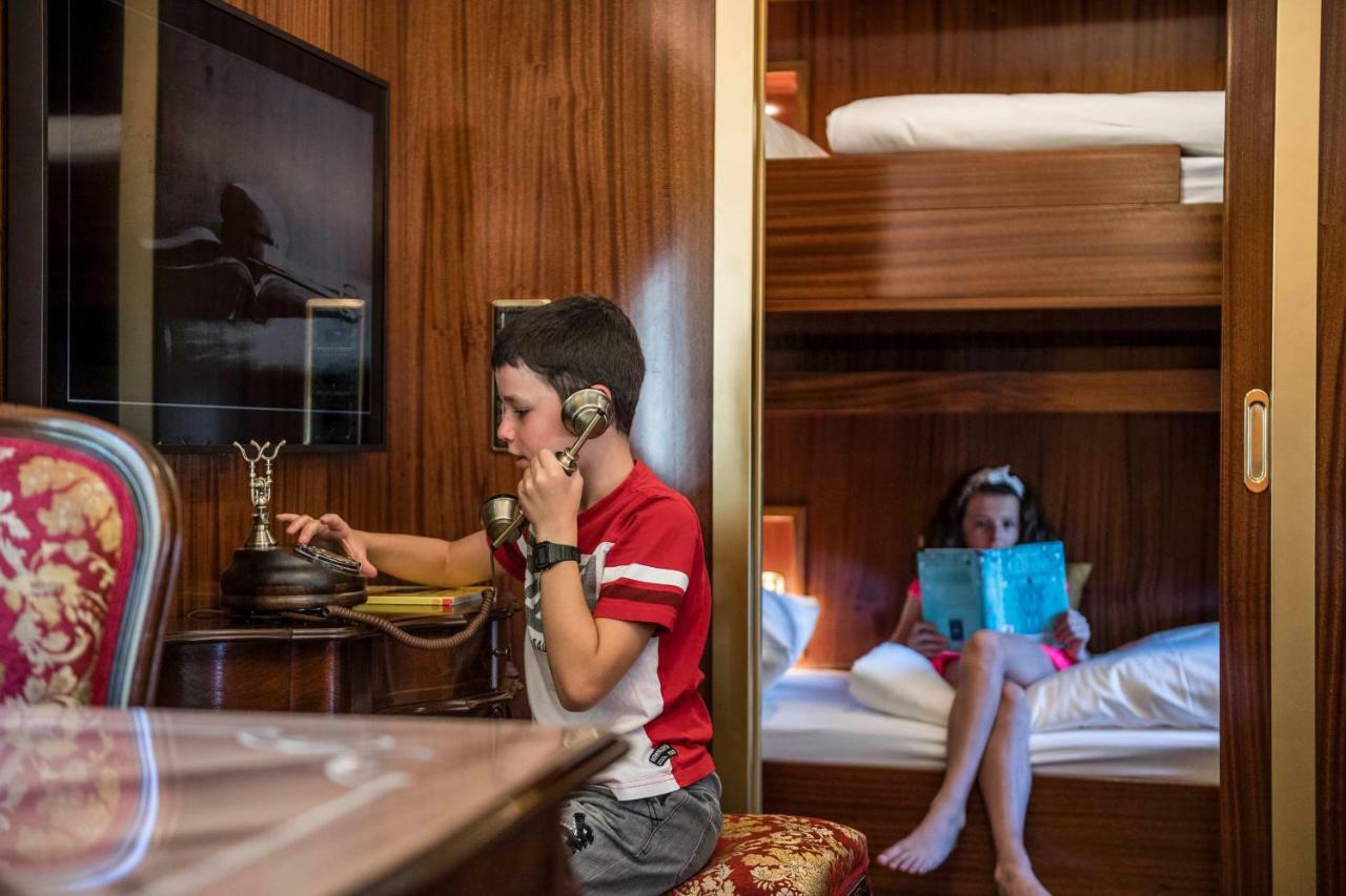 Luxury Lodge - Lener Express คัมโป ดิ เทรนส์ ภายนอก รูปภาพ